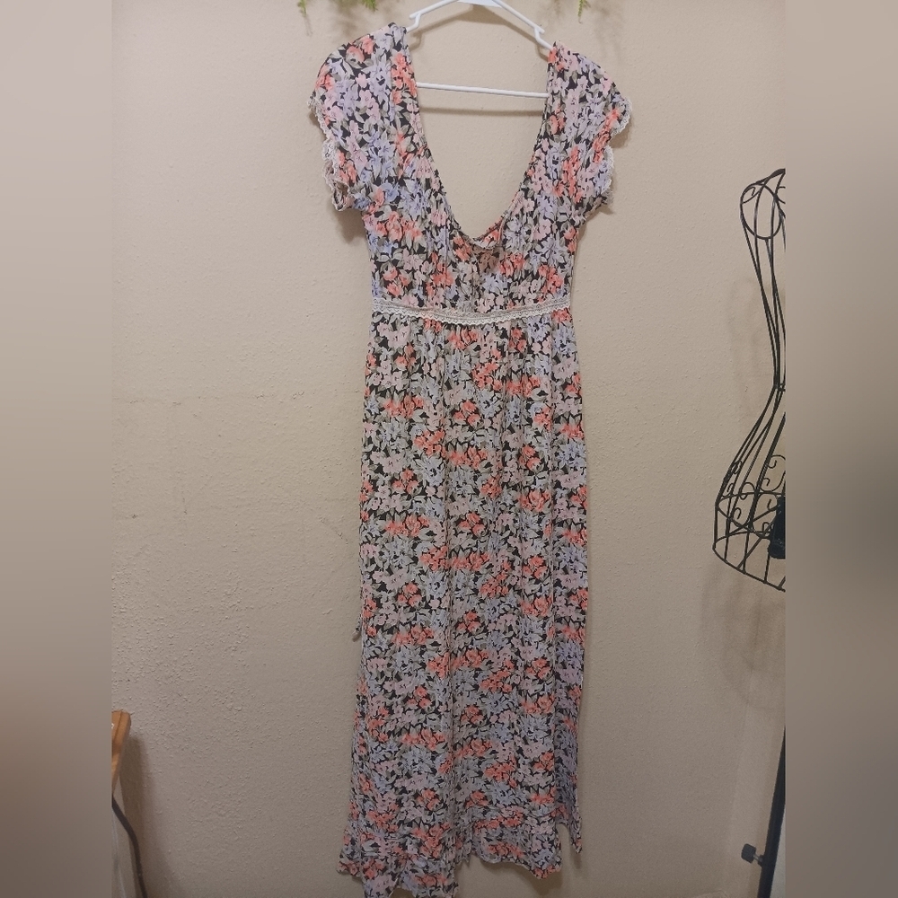 Floral V-Neck Maxi Dress - Multicolor